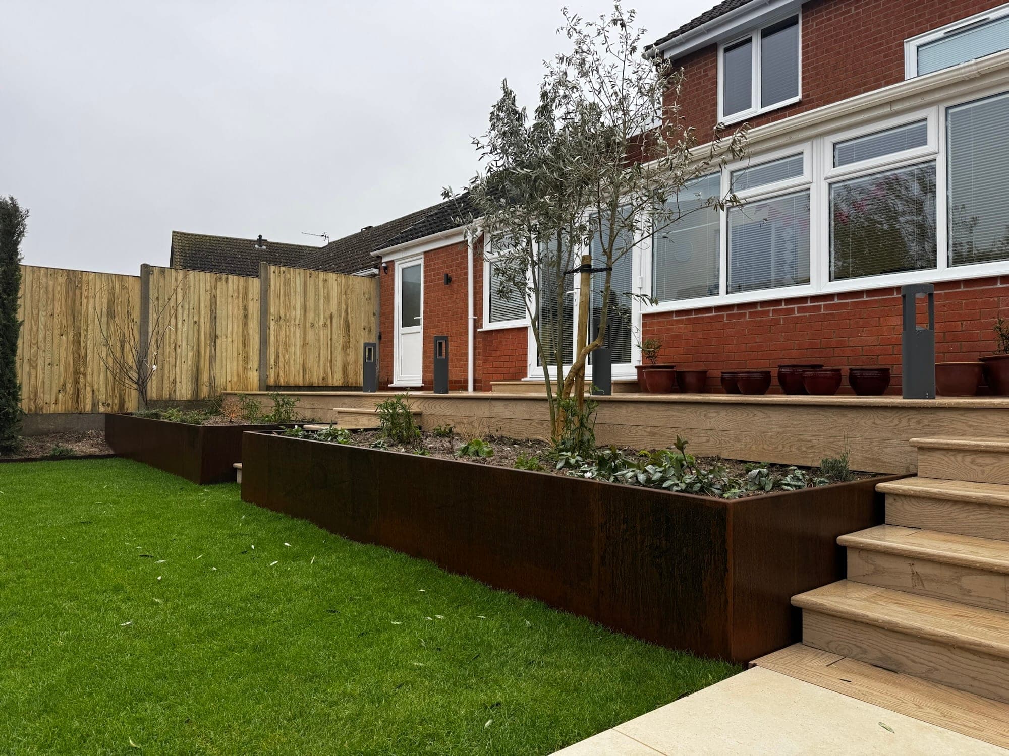 London Stone Mint Porcelain paving and deck detail
