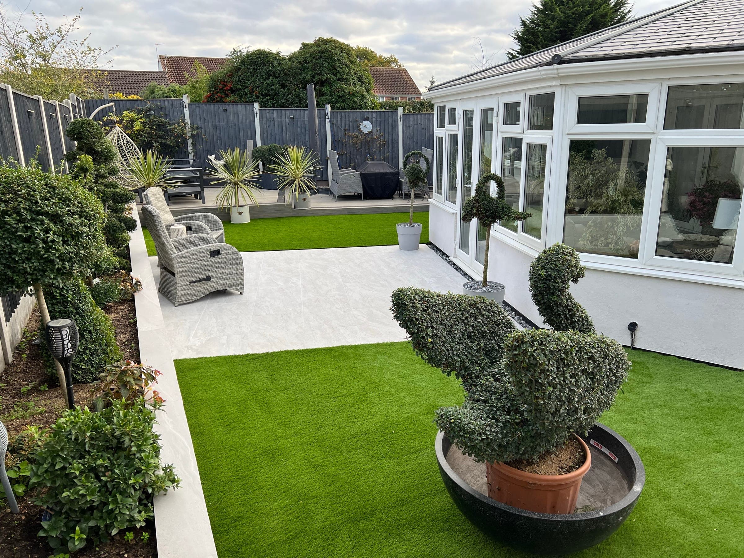 Swan Garden composite decking and porcelain paving Thurlton